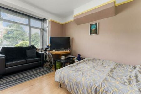 Hebdon Road, Tooting - Photo 5