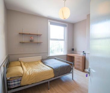 4 bedroom house share to rent - Photo 2