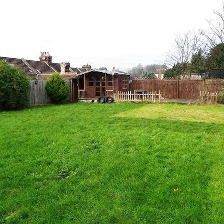 Broom Hill Road, Rochester, ME2 - Photo 3