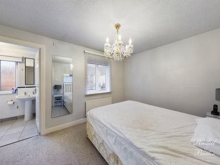 3 bedroom detached house to rent - Photo 4