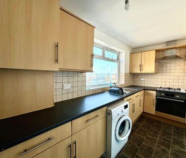 2 bed upper flat to rent in NE22 - Photo 1