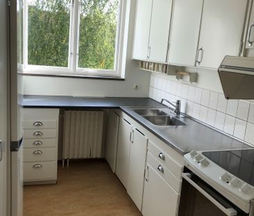 Lars Wivallius väg 97 - Photo 1