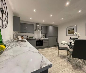 2 bedroom house to rent - Photo 1