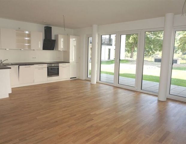 Toplage an der Mosel: Stilvolle 3-Zimmer-Wohnung mit EBK und großzügiger Terrasse - Photo 1