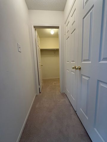 For Lease - 45 Skelton Crescent, Ajax, Ontario - Photo 4