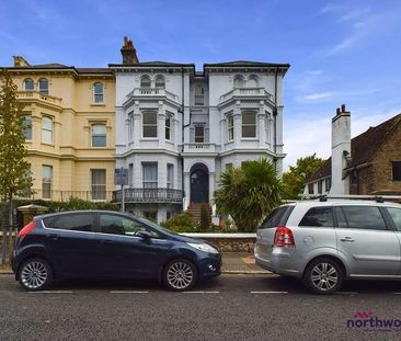Blackwater Road, Meads, Eastbourne, BN21 - Photo 3