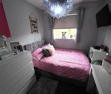 2 bedroom semi-detached house to rent - Photo 4