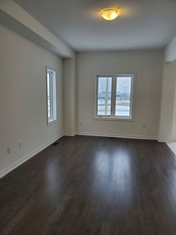 For Lease - 118 Flagg Avenue, Brant, Ontario - Photo 2
