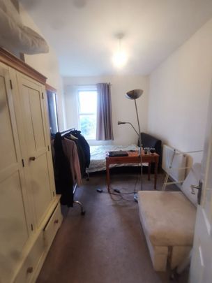 Chatham Road, Kingston Upon Thames, KT1 3AA - Photo 1