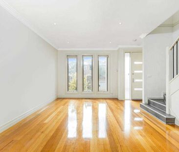 16 Halsey Street, Box Hill South VIC 3128 - Photo 1