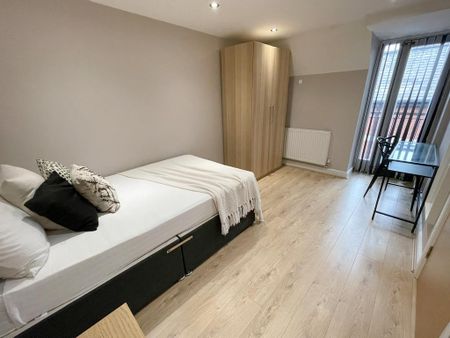 4 bedroom house to rent - Photo 2