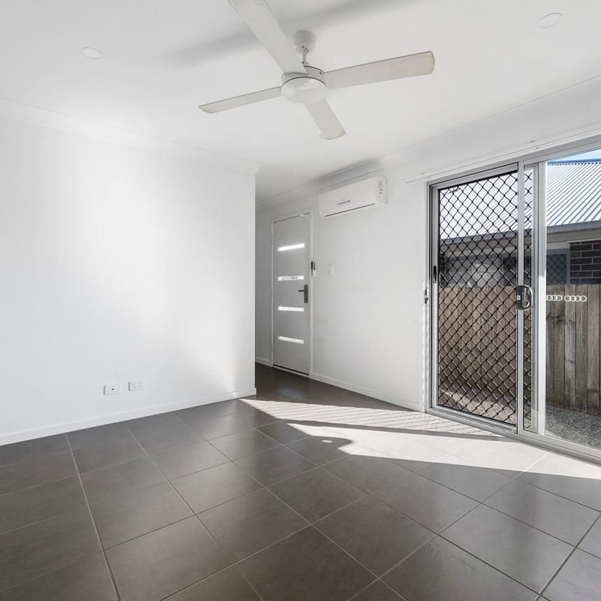 Modern 1-Bedroom Duplex - Comfort, Convenience & Low-Maintenance Living - Photo 1