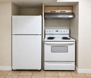 For Lease - 468 Windhurst Gate Unit# #2Bed BSMNT, Richmond Hill, On... - Photo 3