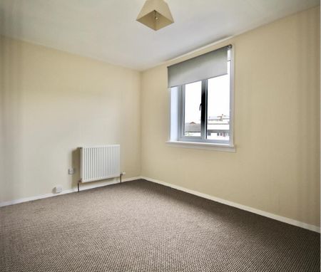 3 bedroom apartment to rent - Photo 3