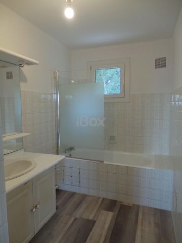 Appartement 5 pièce(s) 89.57 m² - Photo 4