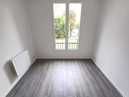 location Appartement T3 DE 74.2m² À VERSAILLES - Photo 4