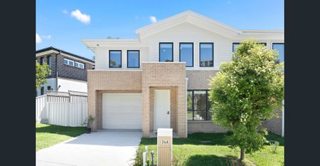 Brand New Luxury Duplex – Walk to Metro - Photo 2