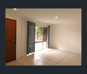 Spacious Family Home In Prime Location - Photo 4