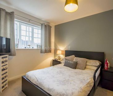 3 bedroom end of terrace house to rent - Photo 4