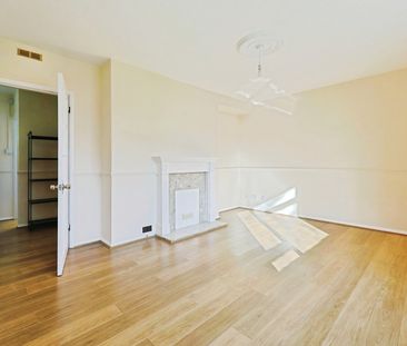 Upper Richmond Road, London, SW15 6SX - Photo 6