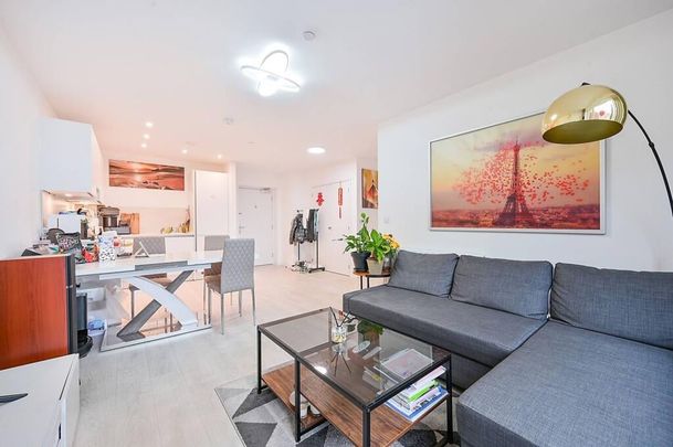 1 Bed Flat, Garraway Apartments, W3 - Photo 1