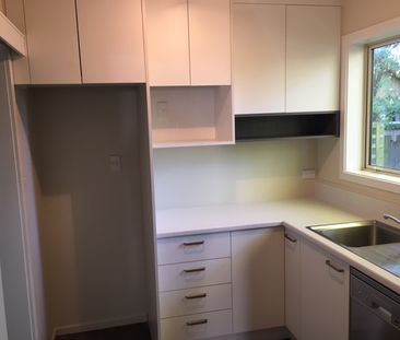 8A Elmwood Road, Strowan - Photo 4