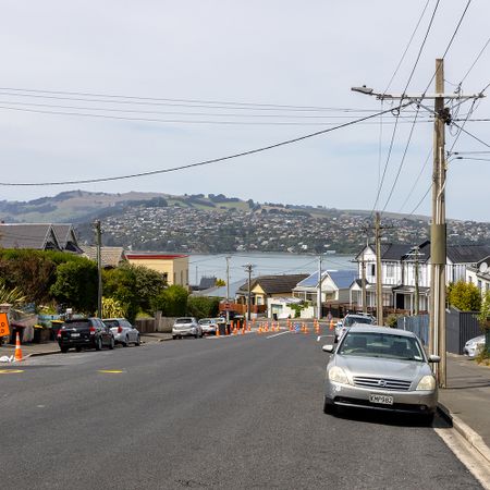 Fully Furnished Room + Unlimited Wi-Fi – Available Now! - Photo 4