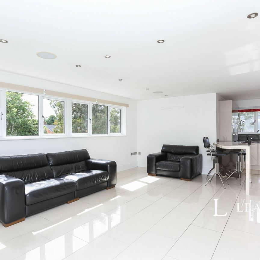 2 bedroom apartment to rent Luca Court, 1 Mays Hill Road, Bromley, BR2 - Photo 1