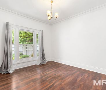 Beautifully presented house - Photo 2