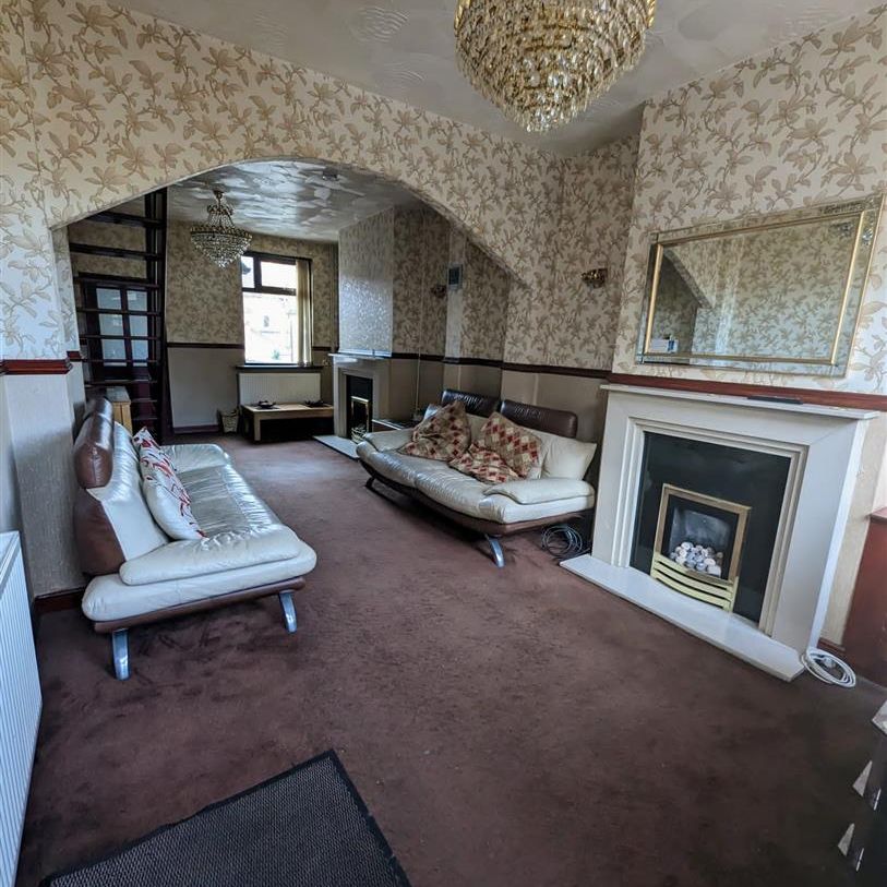 2 Beds - Terraced House - - Photo 1