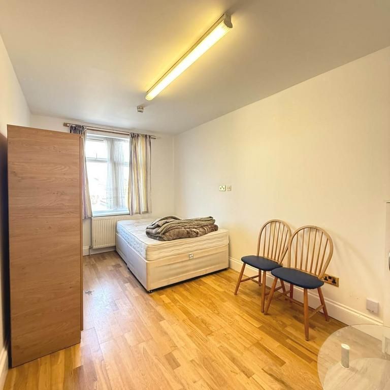1 bedroom flat to rent - Photo 1