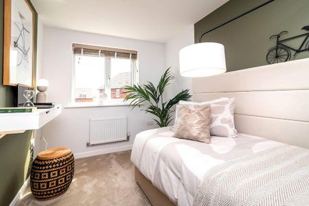 3 bedroom semi-detached house to rent - Photo 5