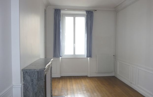 A Louer Reims Hyper Centre T4 106.53m² - Photo 1