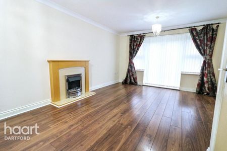 3 bedroom end of terrace house to rent - Photo 5