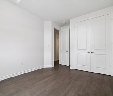 For Lease - 3224 Meadowridge Drive, Oakville, Ontario - Photo 2