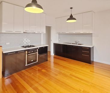 Uniquely designed! - Photo 5