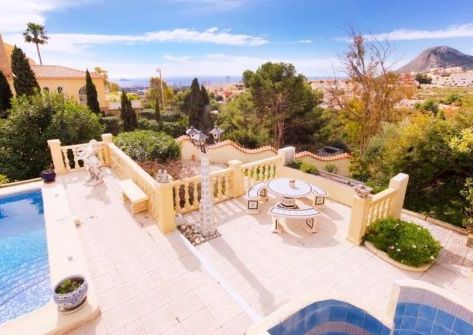 Villa in La Nucía, for rent