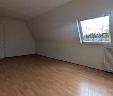 Location Appartement 4 pièces 100m² - Photo 5