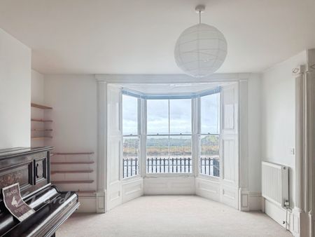 3 bedroom maisonette to rent - Photo 2