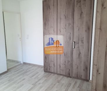 Location Appartement 2 pièces 42m² - Photo 2