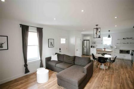 For Lease - 426 Wilson Street Unit# 1, Hamilton, Ontario - Photo 2