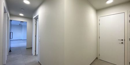 Appartement te huur in Wachtebeke voor € 1.325 met 2 slaapkamers - Photo 4