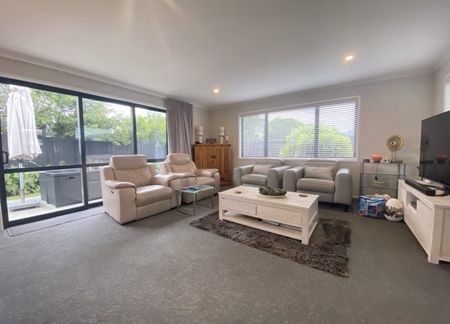 Summer Stunner - Photo 3