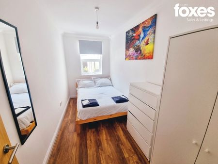 2 bed flat to rent in 16-17 The Triangle, Bournemouth, Dorset, BH2 5RY - Photo 4