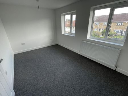 2 bedroom terraced house to rent - Photo 3