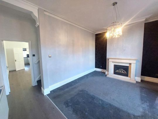 2 bedroom terraced house to rent - Photo 1