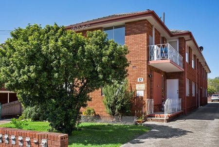 Bright & Convenient Two-Bedroom Unit in Wiley Park - Photo 3