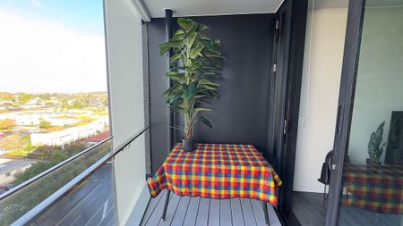 Chic Epsom fully furnished 1BR 7th Floor Apartment - Photo 4