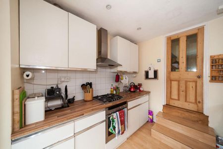 3 bedroom terraced house to rent - Photo 5