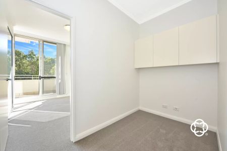 382/33 Hill Road, 2127, Wentworth Point Nsw - Photo 5